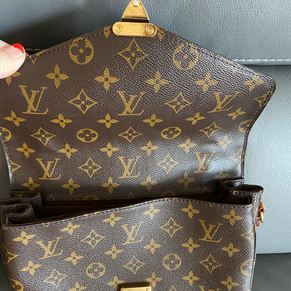❌SOLD❌LV POCHETTE MÉTIS , NO STRAP - Picture 8 of 13